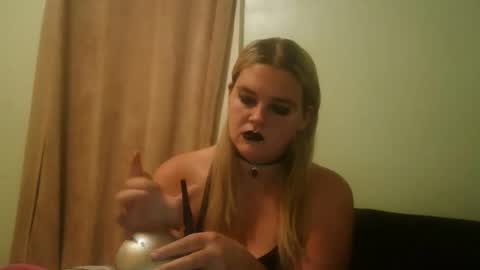 curvymom2025 online show from 10/27/25, 12:58