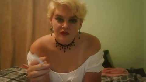 curvymom2025 online show from 11/24/25, 03:06