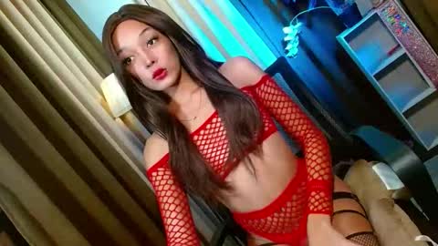 Snapshot of curybb_hanna19 chatting on 11/16/25, 04:12 BBY CURLYHANNA online show from 11/16/25, 04:12