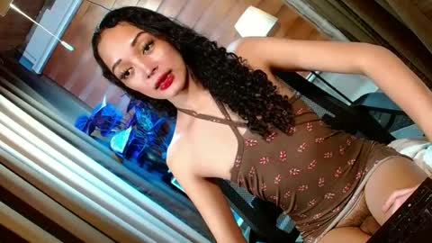 Snapshot of curybb_hanna19 chatting on 07/06/26, 03:03 BBY CURLYHANNA online show from 07/06/26, 03:03