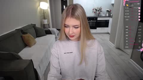 Kira  online show from 01/17/26, 01:27