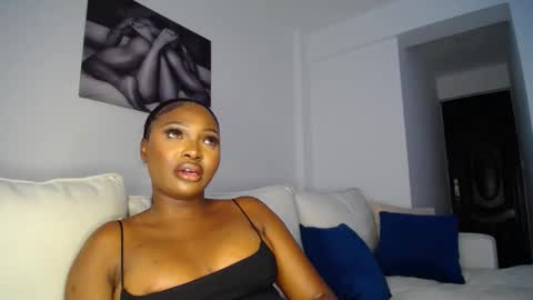 Liya online show from 02/06/25, 10:59