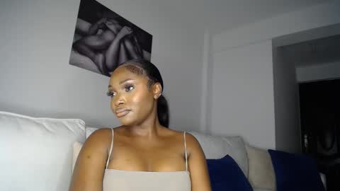 Liya online show from 02/10/25, 06:03