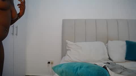 Liya online show from 01/05/26, 05:27