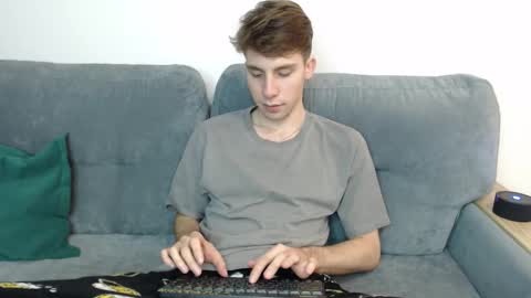 Im Brian online show from 10/27/25, 03:49