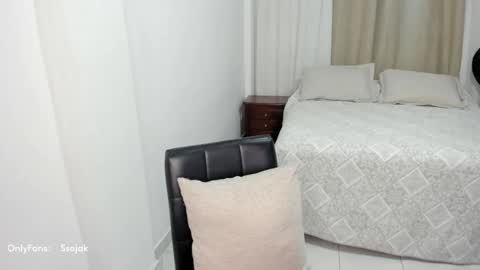 Sara online show from 09/14/25, 03:27