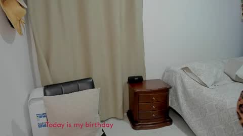 Sara online show from 07/07/26, 07:23