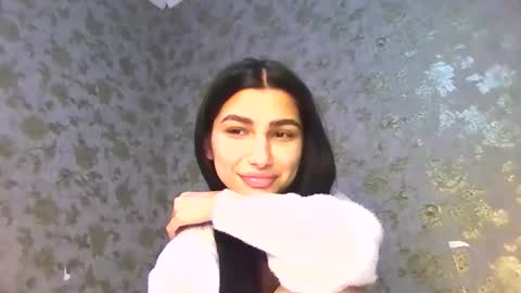 Snapshot of cute_cherry007 chatting on 06/05/26, 08:25 Cherry girl online show from 06/05/26, 08:25