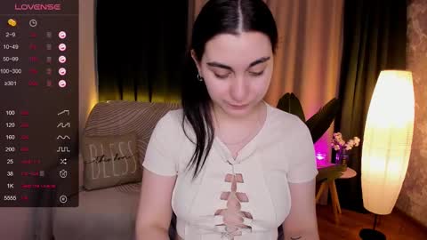 Snapshot of cute_chus chatting on 03/10/25, 11:21 Hanna online show from 03/10/25, 11:21