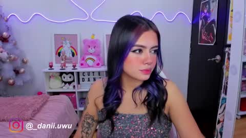 Snapshot of cute_dani__ chatting on 12/24/24, 09:28 Dani online show from 12/24/24, 09:28