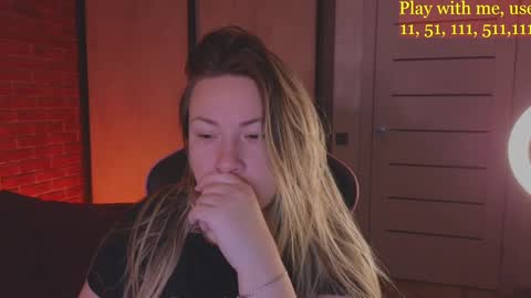 Snapshot of cute_darina chatting on 01/10/25, 01:10 Everyday stream in the same time online show from 01/10/25, 01:10