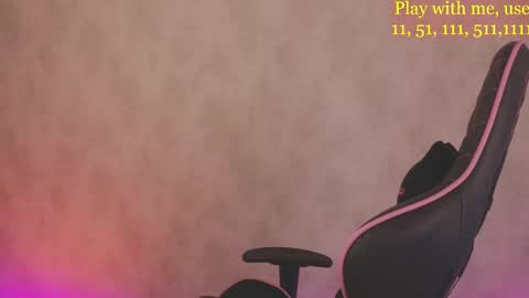 Snapshot of cute_darina chatting on 03/12/25, 01:58 Everyday stream in the same time online show from 03/12/25, 01:58