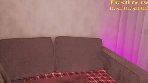 Everyday stream in the same time online show from 10/24/25, 01:57