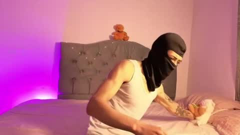 Emma online show from 04/12/26, 11:04