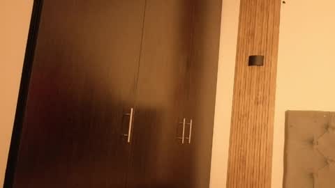 Emma online show from 04/15/26, 11:06