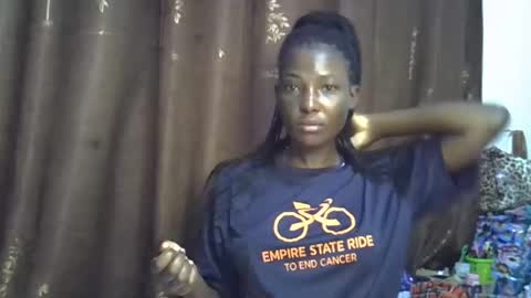 Snapshot of cute_emmy1 chatting on 11/02/25, 04:37 cute_emmy1 online show from 11/02/25, 04:37