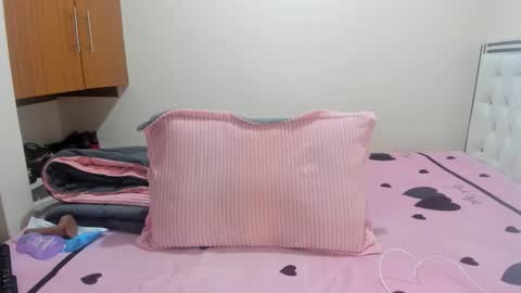 Snapshot of cute_gee43 chatting on 09/09/25, 07:02 cute_gee43 online show from 09/09/25, 07:02