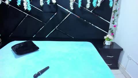 Snapshot of cute_isaa chatting on 11/05/25, 08:31 Isabella online show from 11/05/25, 08:31