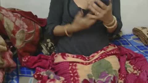 kashmira online show from 12/20/25, 10:33