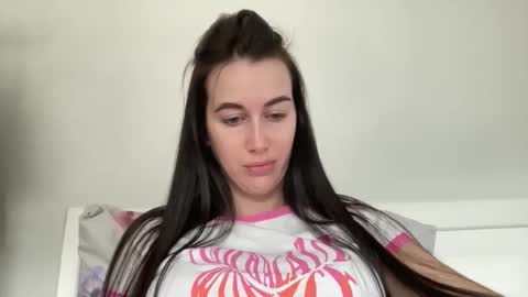 cute_kriss94 online show from 04/15/26, 10:55