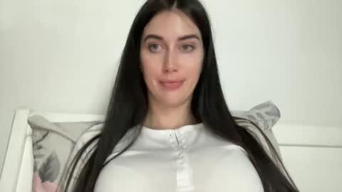 cute_kriss94 online show from 05/04/26, 06:37