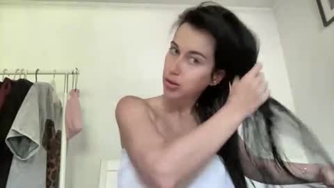 cute_kriss94 online show from 05/30/26, 12:57