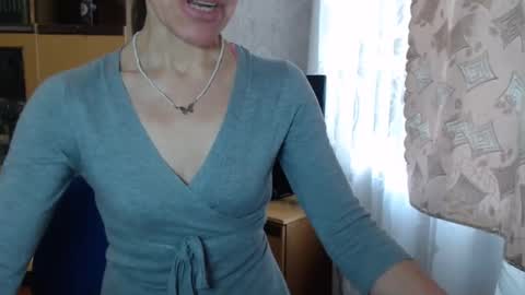 cute_lion_ online show from 01/14/25, 09:13