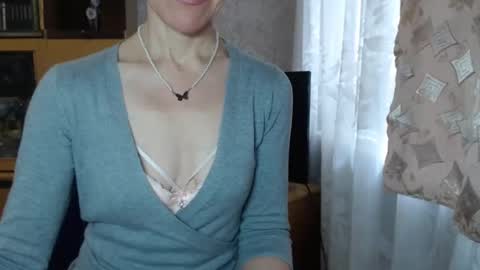 cute_lion_ online show from 02/03/25, 09:08