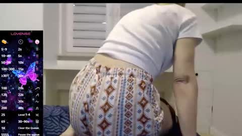 cute_lion_ online show from 09/29/25, 06:46