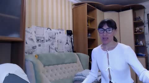 cute_lion_ online show from 04/03/26, 12:36