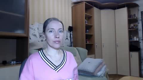 cute_lion_ online show from 05/31/26, 06:42