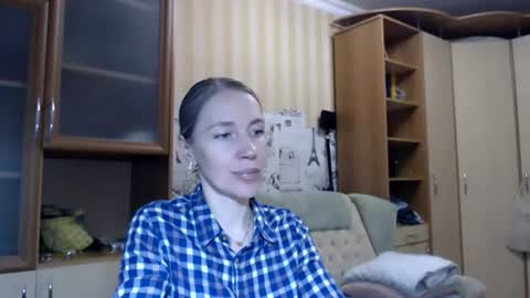 Snapshot of cute_lion_ chatting on 06/17/26, 01:12 cute_lion_ online show from 06/17/26, 01:12
