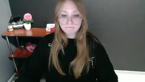 Veronica online show from 12/09/24, 10:54