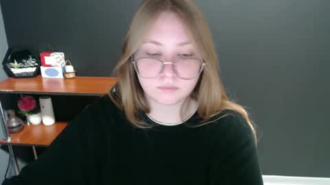 Veronica online show from 01/04/25, 10:38