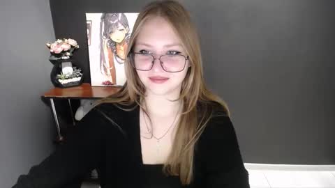 Veronica online show from 11/04/25, 07:40