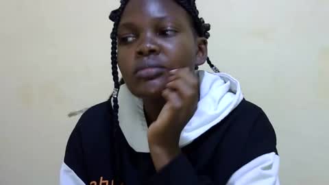 Snapshot of cute_roxie chatting on 12/06/24, 05:00 cute_roxie online show from 12/06/24, 05:00