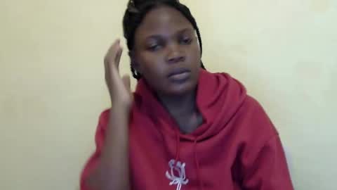 Snapshot of cute_roxie chatting on 12/16/24, 07:37 cute_roxie online show from 12/16/24, 07:37