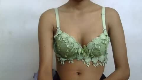 ruhi online show from 07/17/26, 03:24