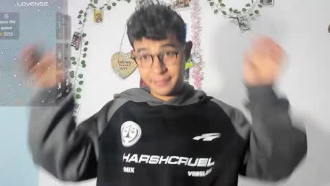 Snapshot of cute_sammy_1 chatting on 11/30/25, 11:25 cute_sammy_1 online show from 11/30/25, 11:25