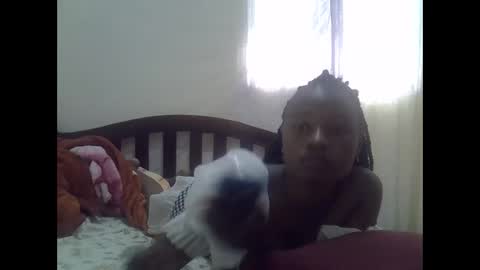 cute_savanna online show from 10/14/25, 06:03