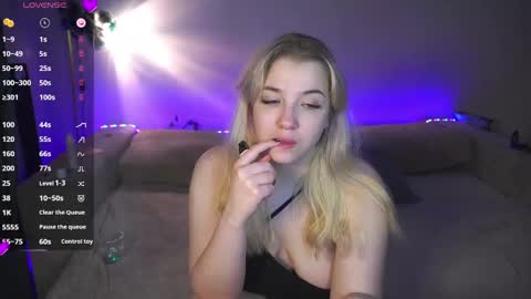 Sasha online show from 01/17/25, 07:19