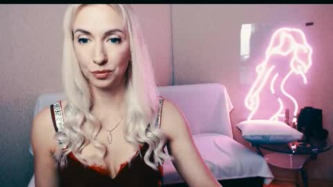 cute_smile_shy online show from 09/27/25, 08:47