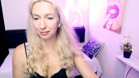 cute_smile_shy online show from 07/14/26, 05:12