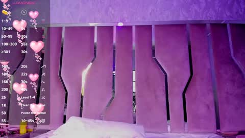 Snapshot of cute_stoone chatting on 03/12/25, 10:17 SOLEI online show from 03/12/25, 10:17