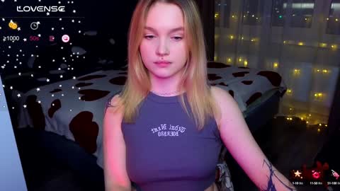 Snapshot of cute_summer_breathe chatting on 01/04/25, 09:20 Sue online show from 01/04/25, 09:20