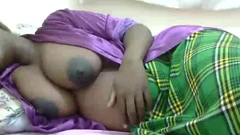 Snapshot of cute_talina chatting on 01/25/25, 01:19 talina online show from 01/25/25, 01:19