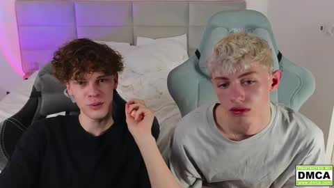 Snapshot of cute_thomas chatting on 03/06/25, 12:43 Thomas - online show from 03/06/25, 12:43