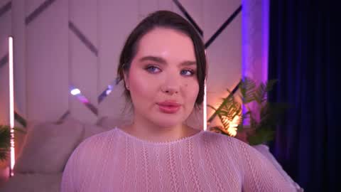 Amber online show from 11/28/25, 01:08