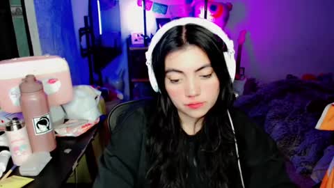 Snapshot of cuteambervi chatting on 12/04/24, 01:58 Princess Amber online show from 12/04/24, 01:58