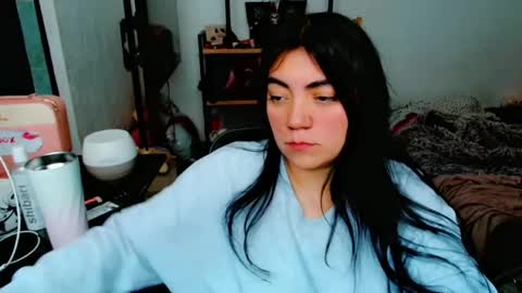 Snapshot of cuteambervi chatting on 01/16/25, 06:16 Princess Amber online show from 01/16/25, 06:16